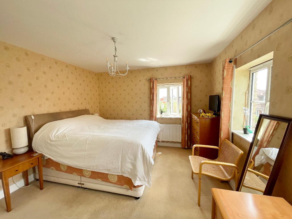 4 Bedroom Detached For Sale in Wetherby Way, Stratford upon Avon, CV37