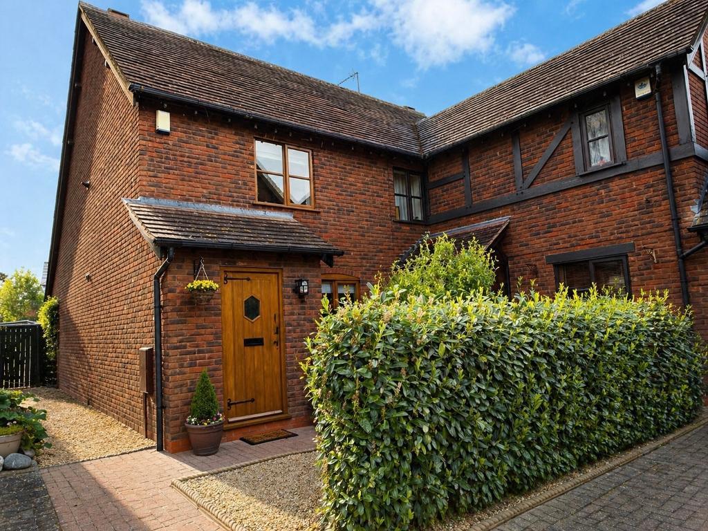 Old Town Mews, Stratford upon Avon, CV37 6GP
