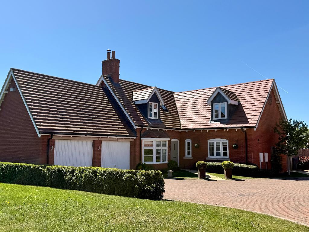 Skylark Road, Alderminster, Stratford upon Avon, Warwickshire, CV37 8QN