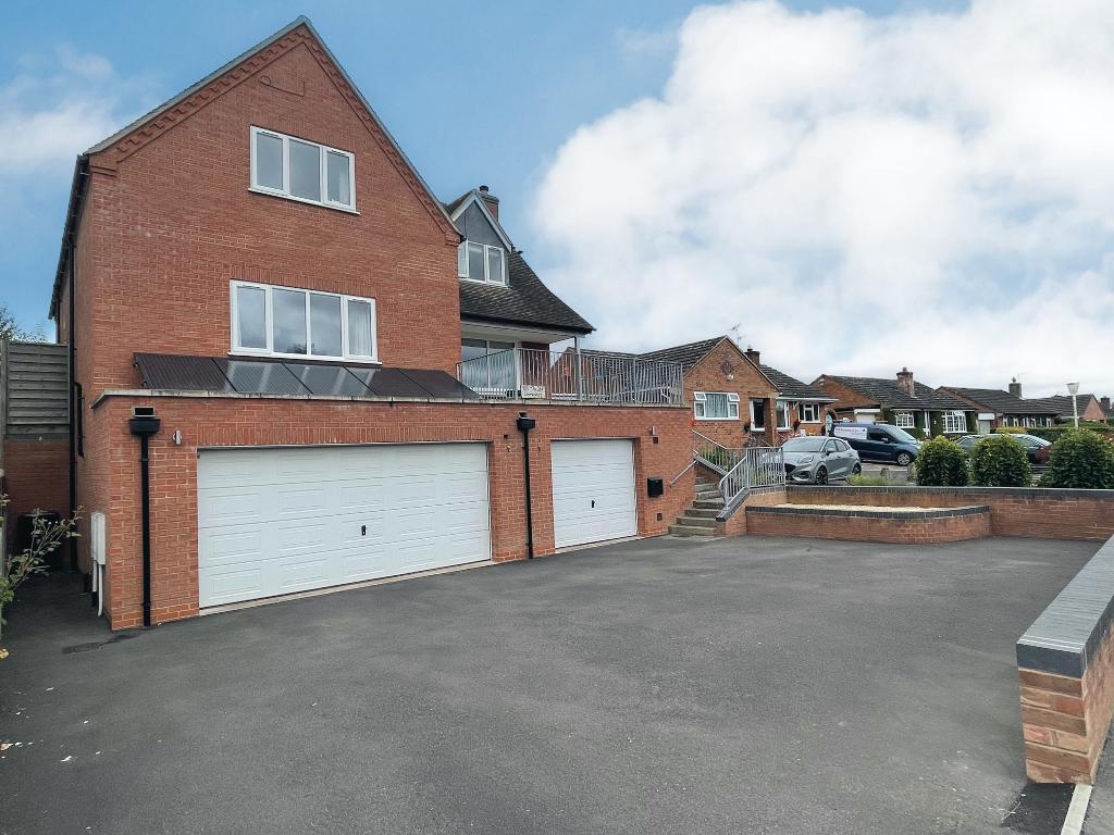 Luddington Road, Stratford upon Avon, CV37 9SF